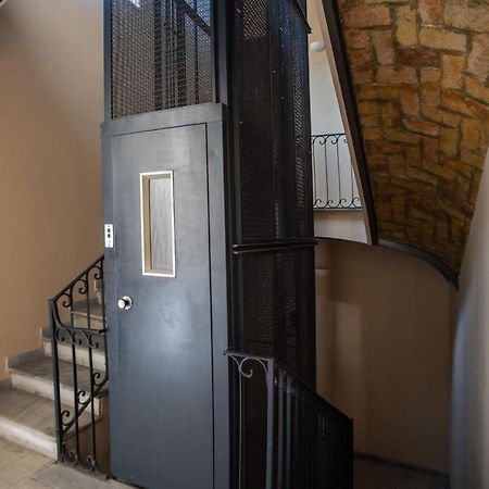 Newly Renovated Apartment By The Vatican โรม ภายนอก รูปภาพ