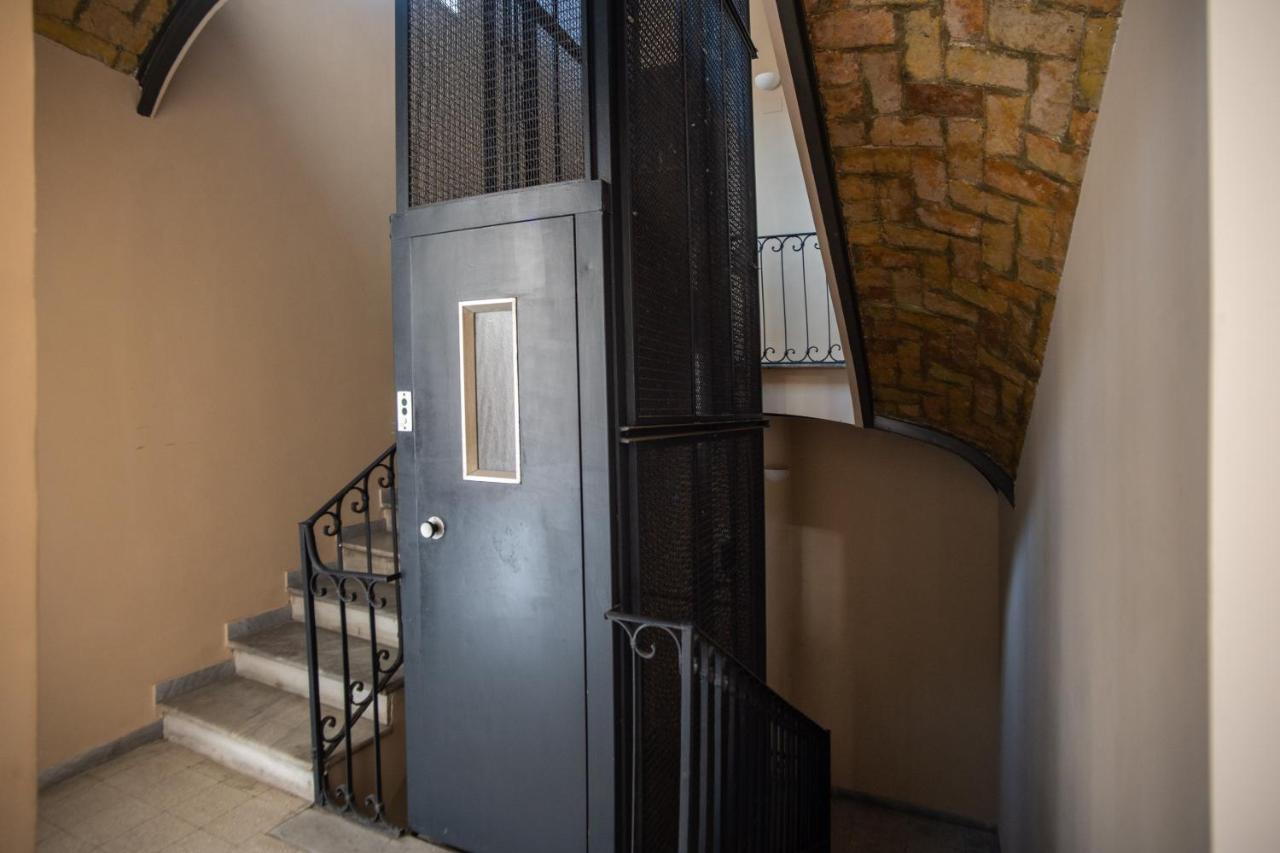 Newly Renovated Apartment By The Vatican โรม ภายนอก รูปภาพ